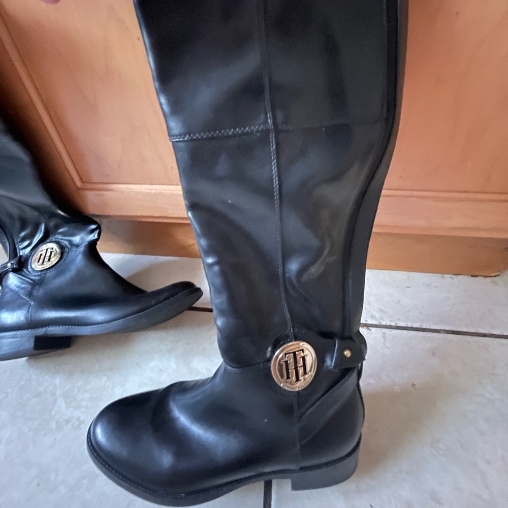 Tommy Hilfiger boots
